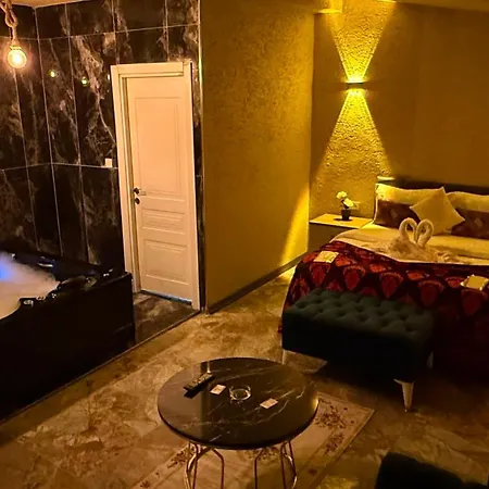 Viyana Hotel 2*